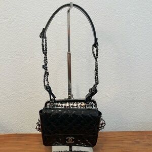 Rare Chanel Shoulder Bag With Patent Single Flap And Tweed
